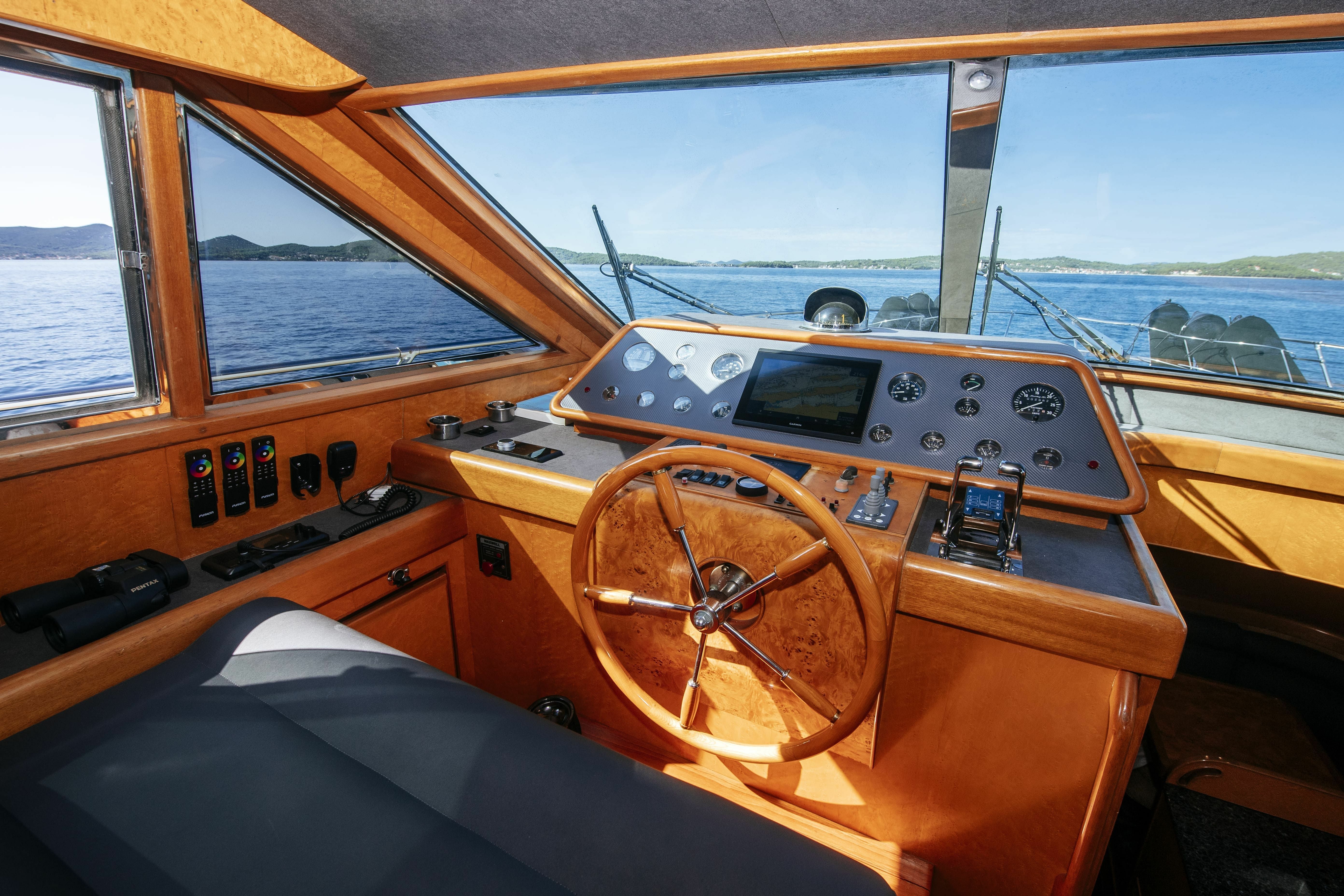 Horizon Elegance 52 | Tukan