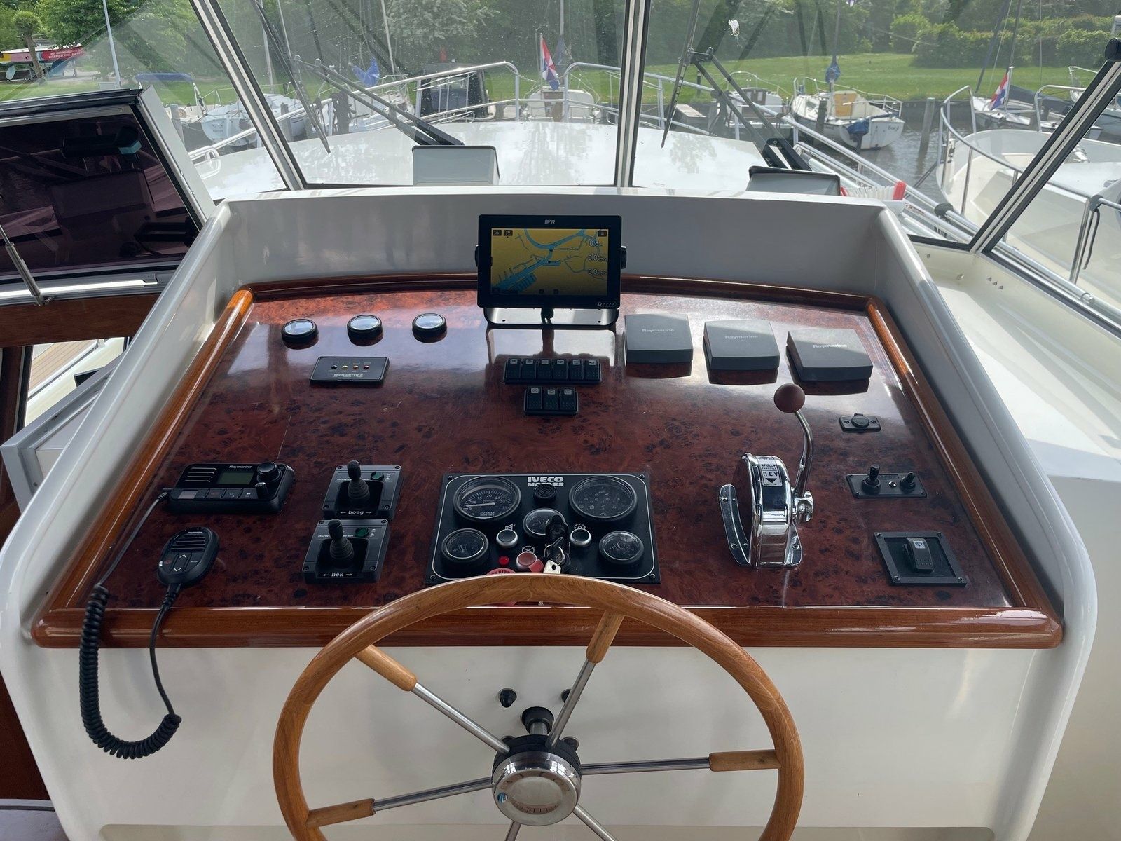 De Drait Deluxe 42 | Impression