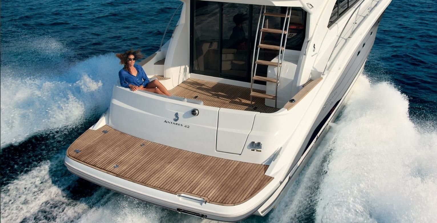 Beneteau Antares 42 | Antares