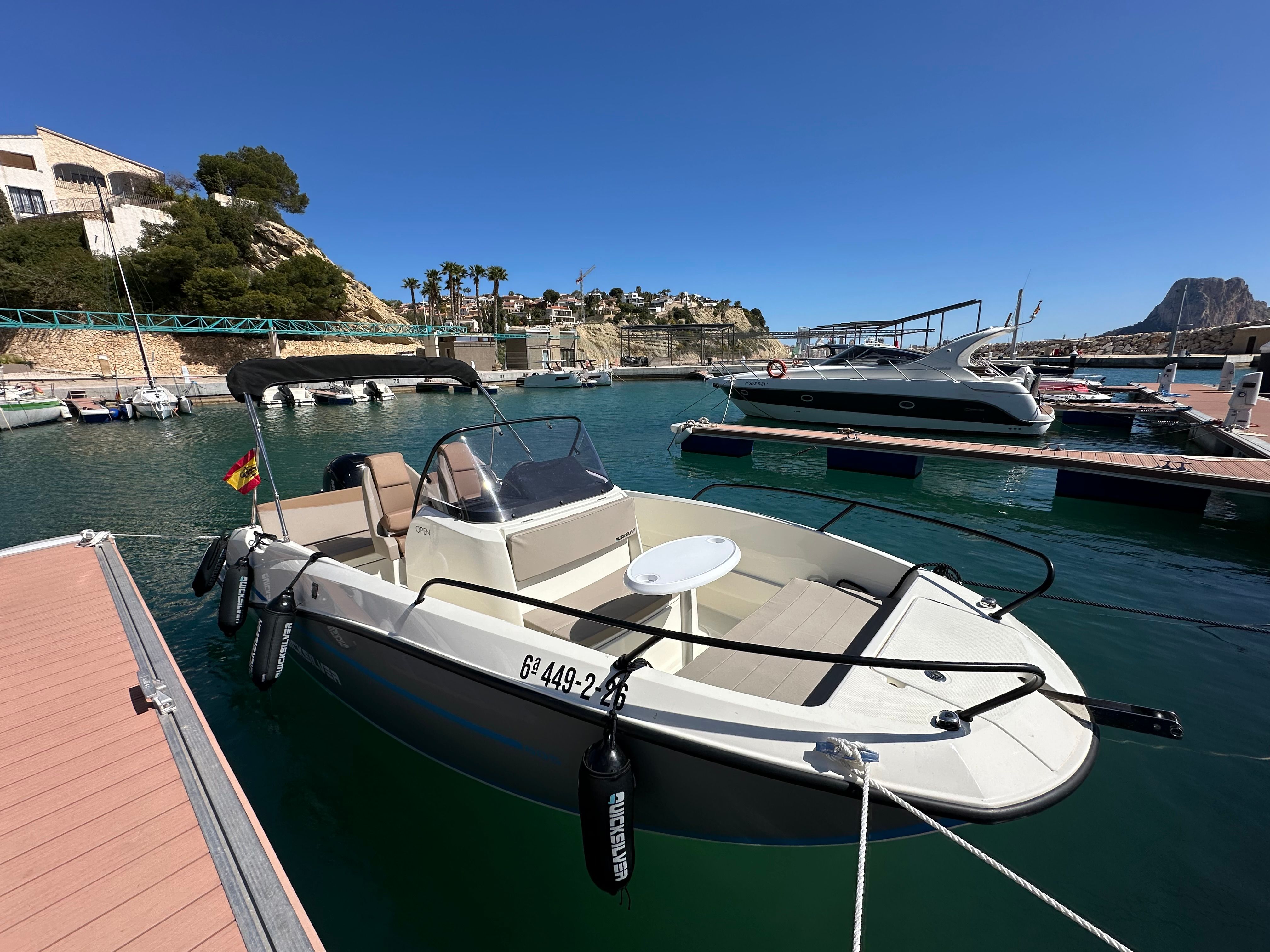 Quicksilver Activ 605 Open | 26