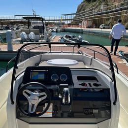 Quicksilver Activ 605 Open | 26