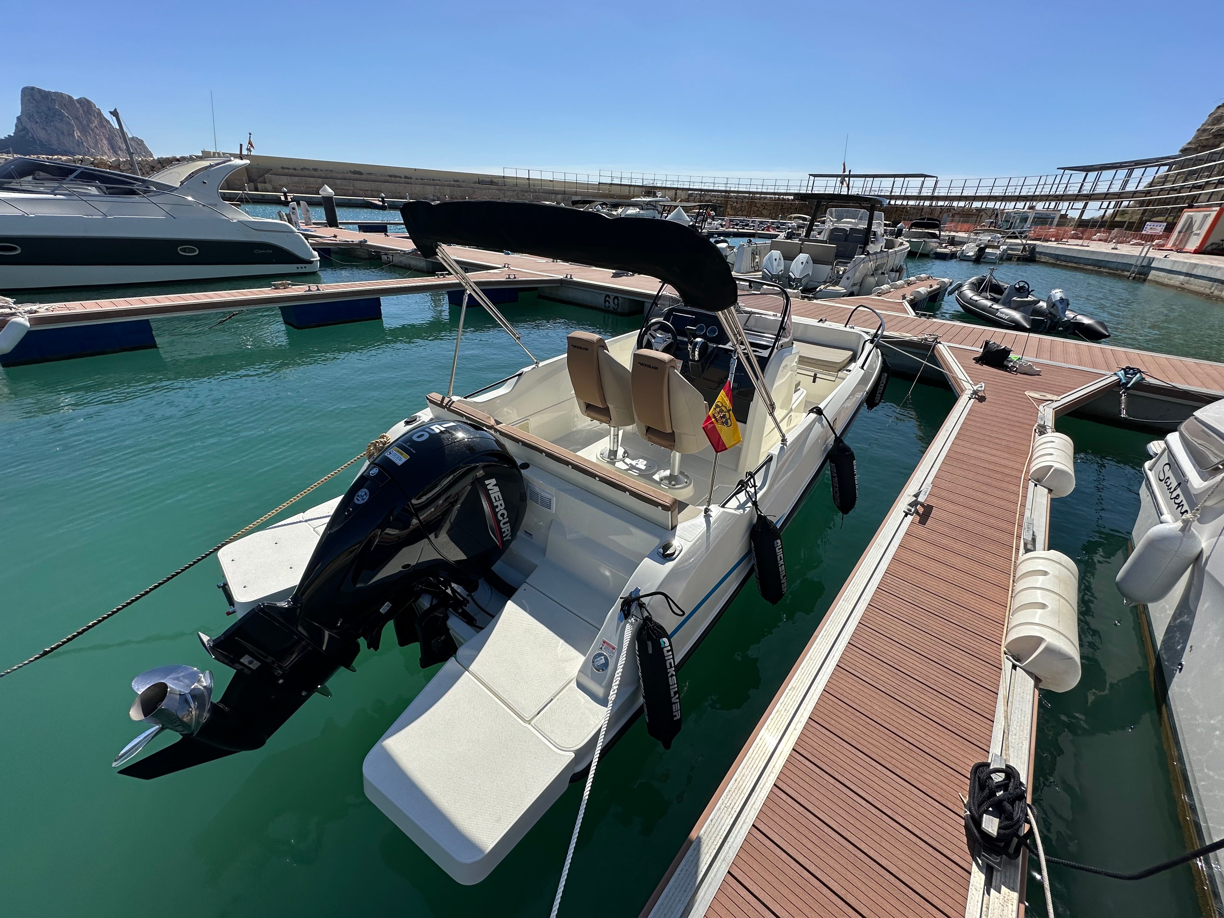 Quicksilver Activ 605 Open | 26