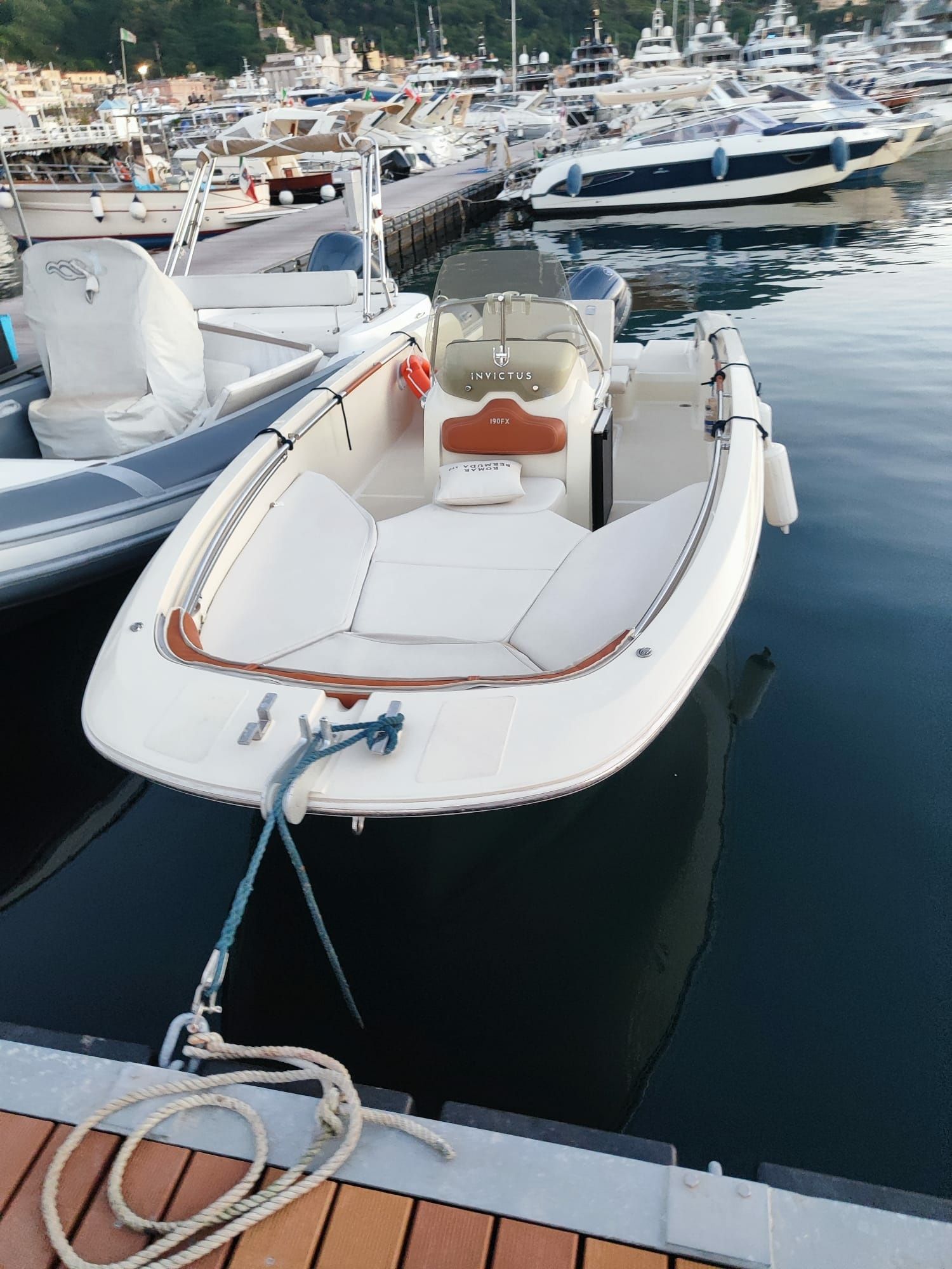 Invictus 190 FX | Happy