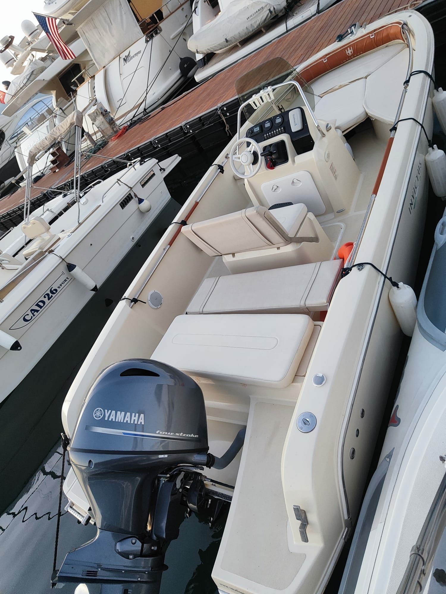Invictus 190 FX | Happy