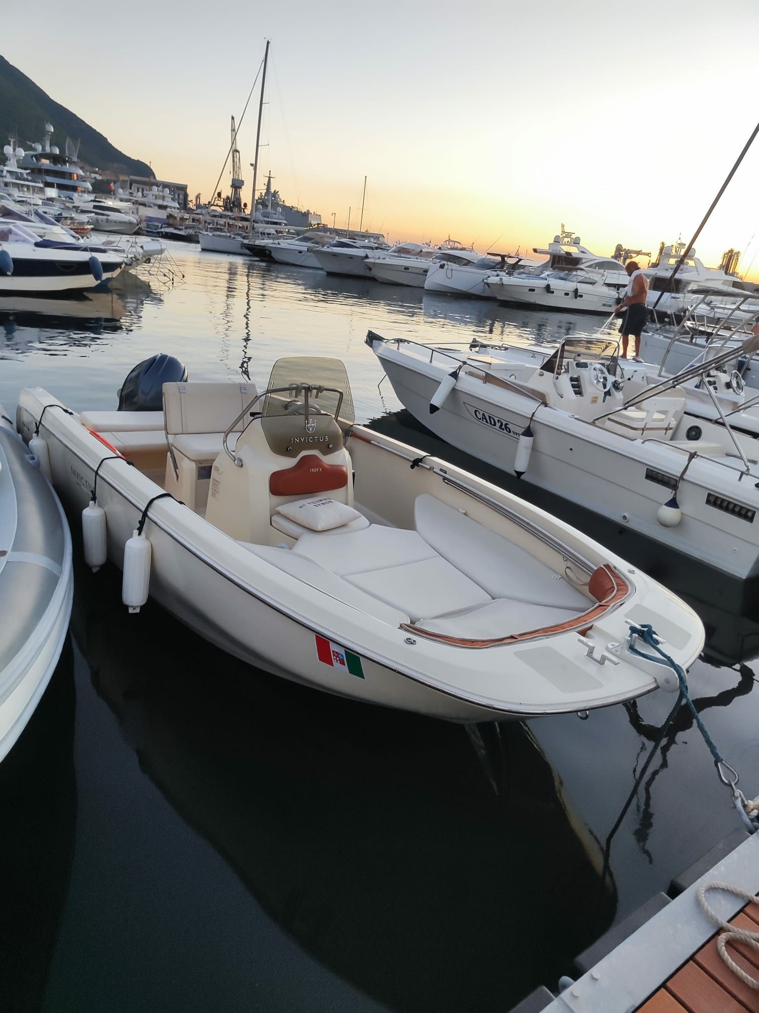 Invictus 190 FX | Happy