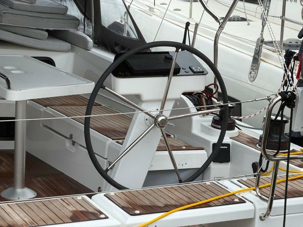 Beneteau Oceanis 47 | Offline