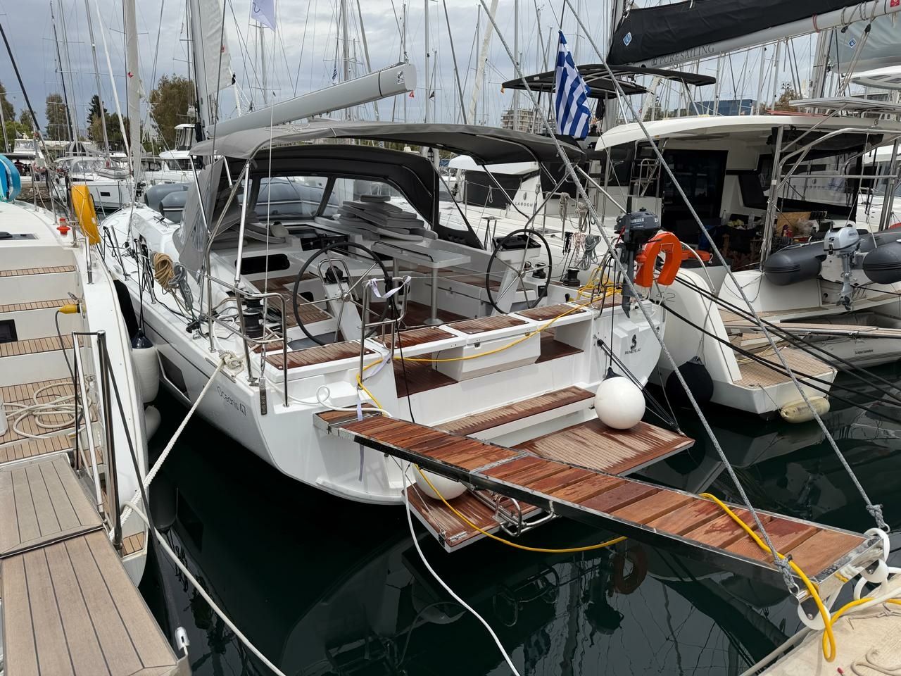 Beneteau Oceanis 47 | Offline