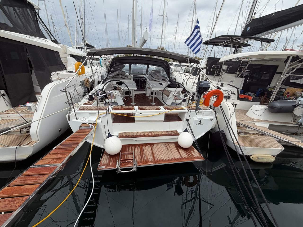 Beneteau Oceanis 47 | Offline