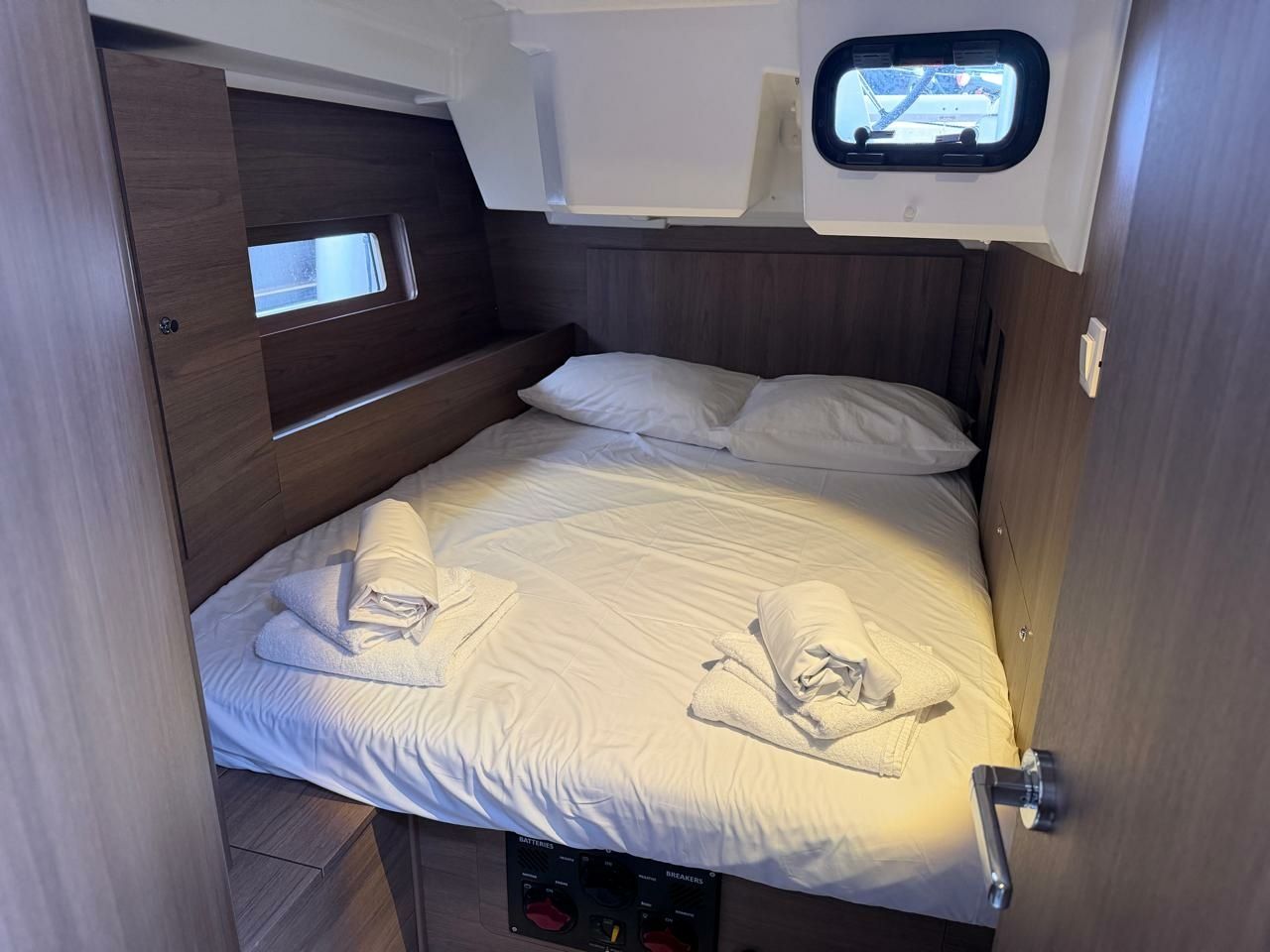 Beneteau Oceanis 47 | Offline