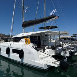Lagoon 38 | Saron