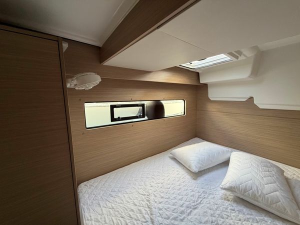 Lagoon 38 | Saron