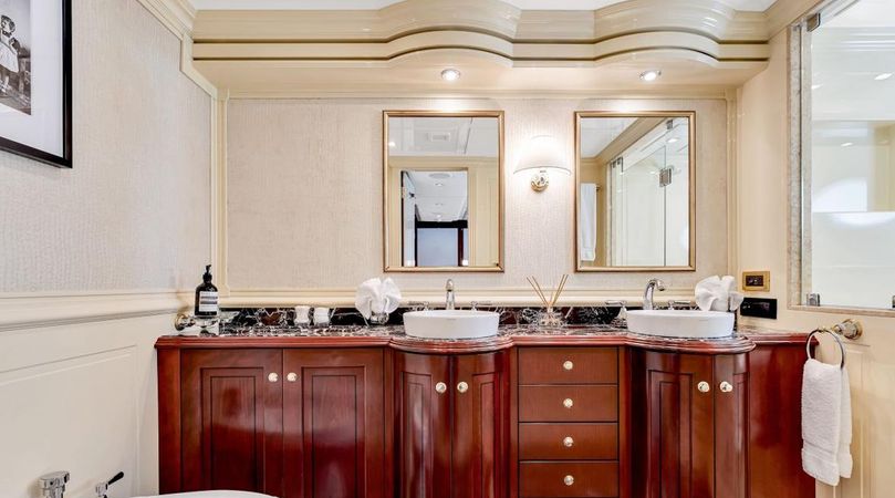 Trinity 164 | Sweet Caroline 2