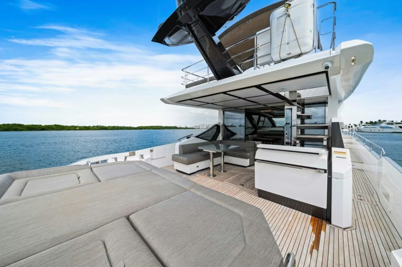 Azimut S7 | Just Keep Livin