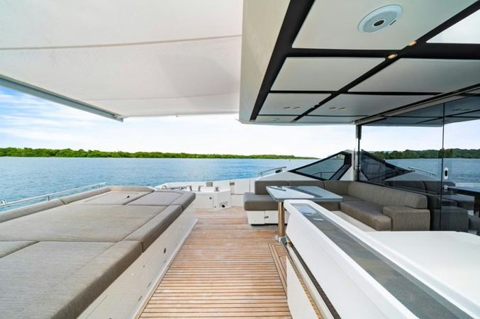 Azimut S7 | Just Keep Livin