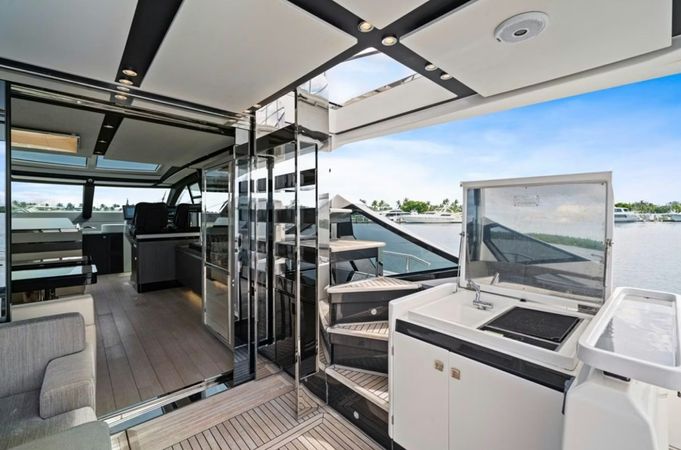 Azimut S7 | Just Keep Livin