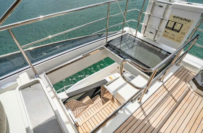 Azimut S7 | Just Keep Livin