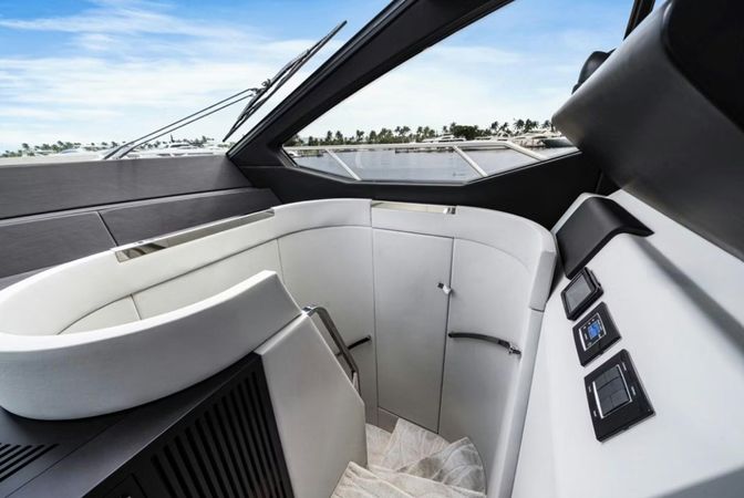 Azimut S7 | Just Keep Livin