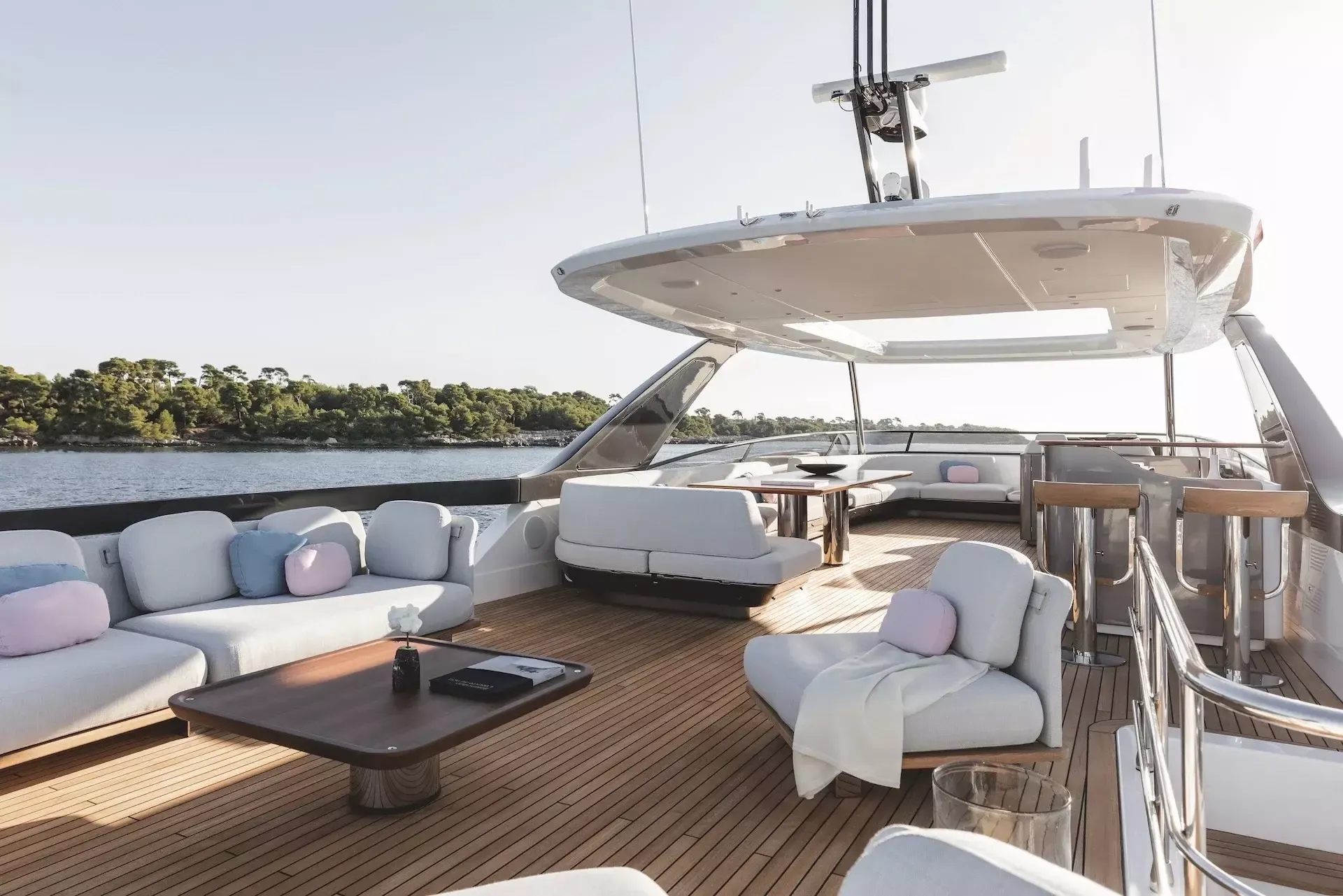 Azimut Grande 26M | First Horizon