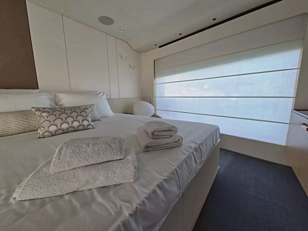 Azimut Grande 26M | First Horizon