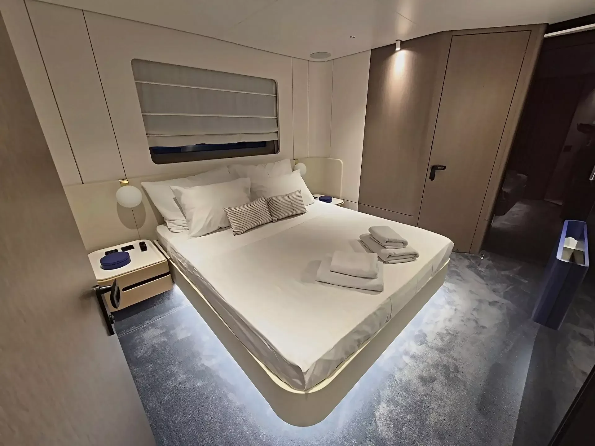 Azimut Grande 26M | First Horizon