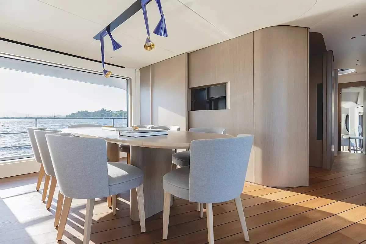 Azimut Grande 26M | First Horizon