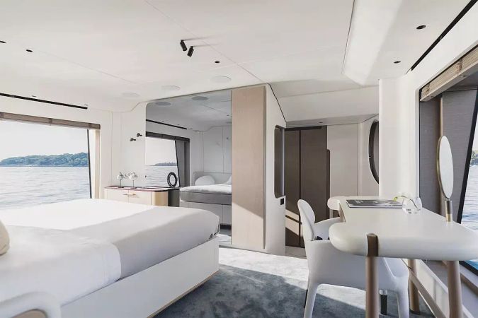 Azimut Grande 26M | First Horizon