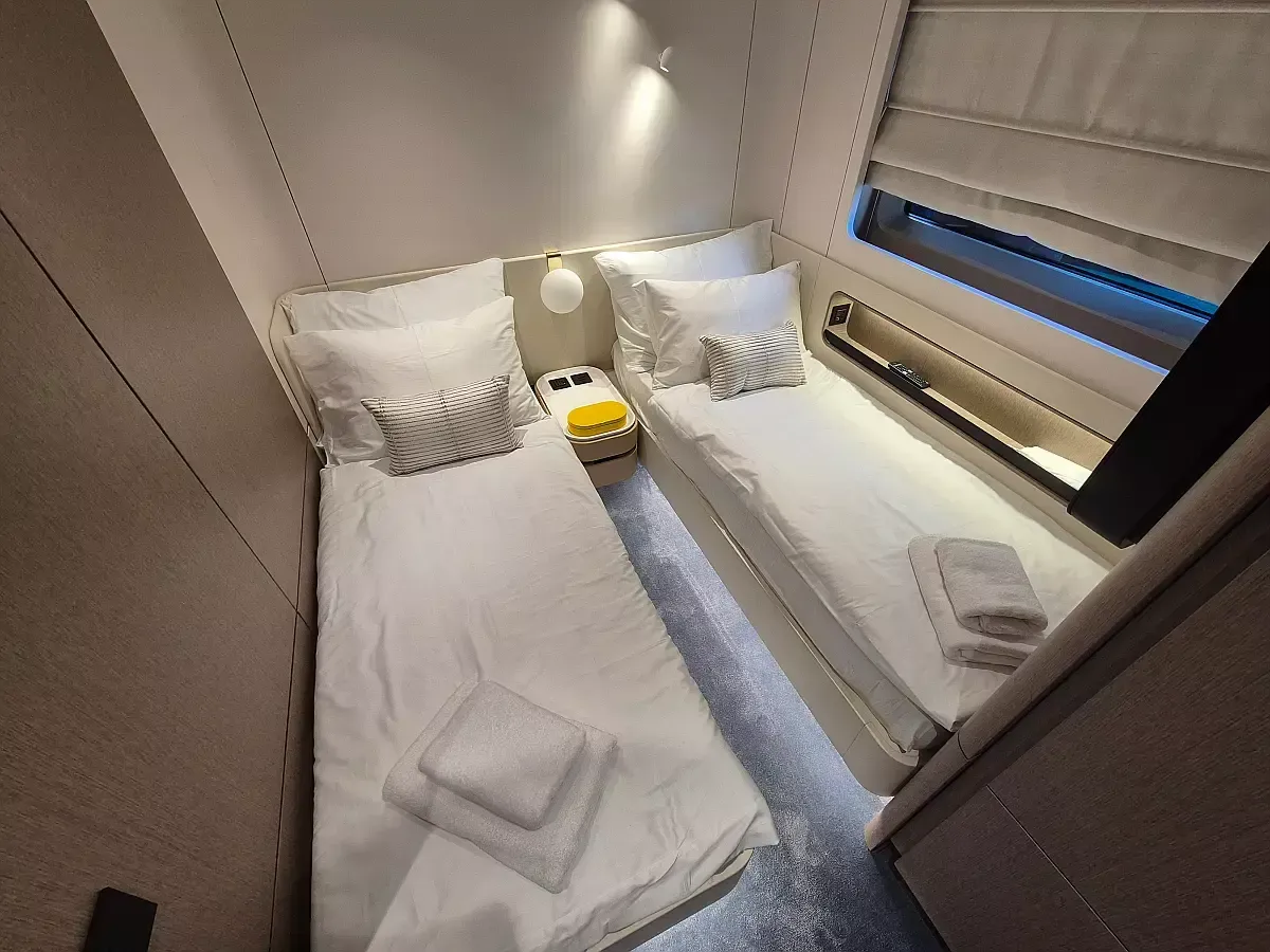 Azimut Grande 26M | First Horizon