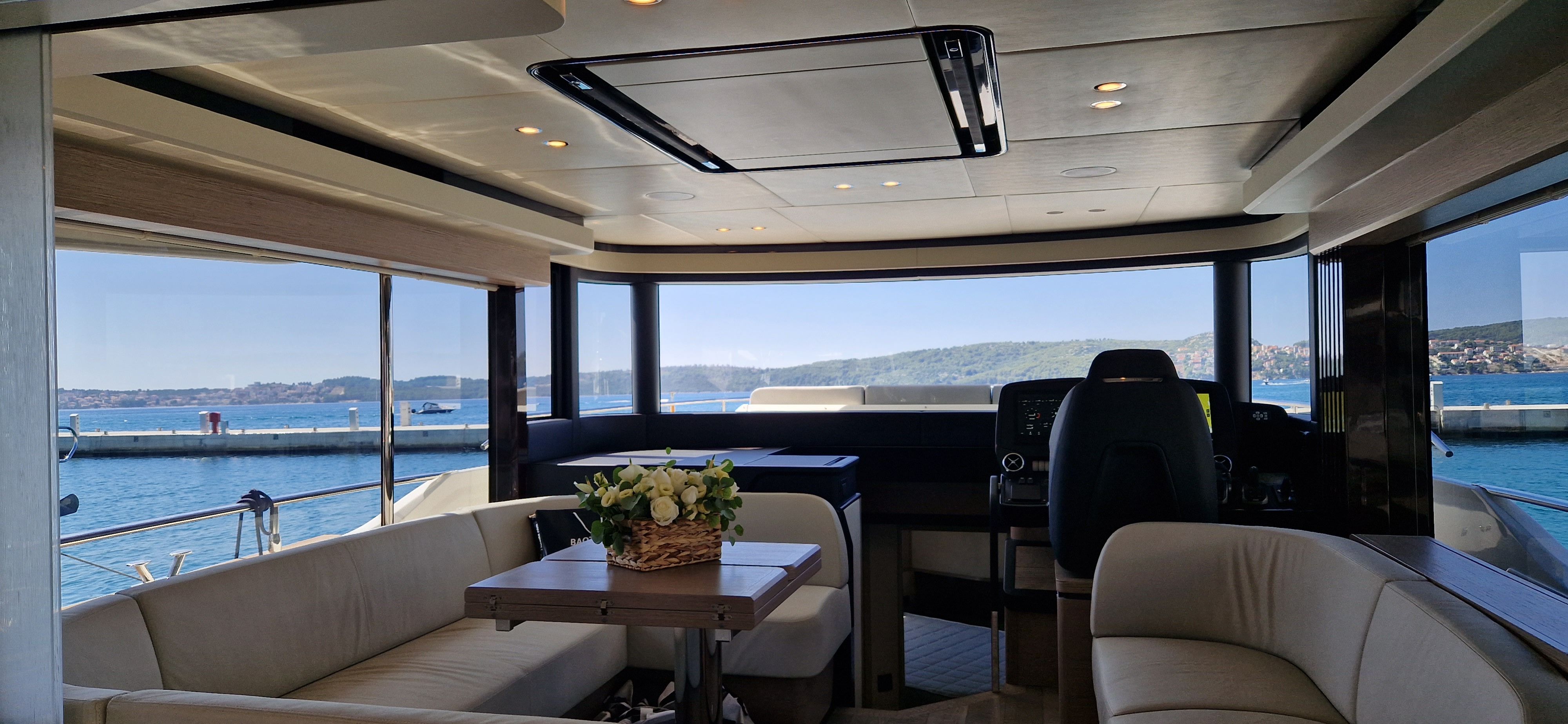 Absolute Navetta 52 | Aurora