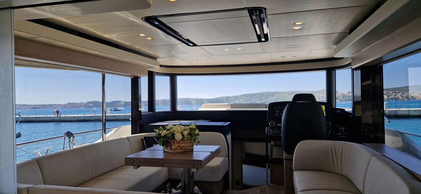 Absolute Navetta 52 | Aurora