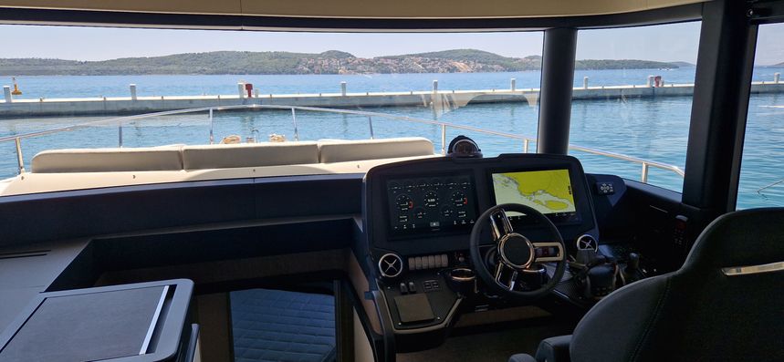 Absolute Navetta 52 | Aurora