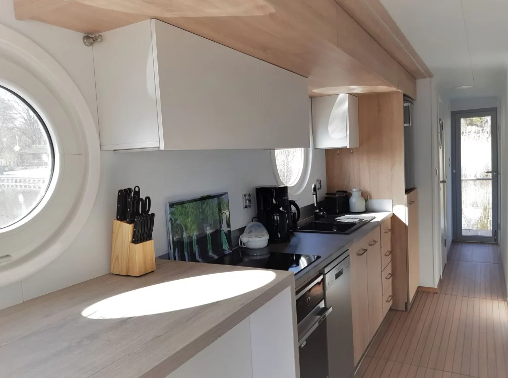 WOMA D13 | Seelounge