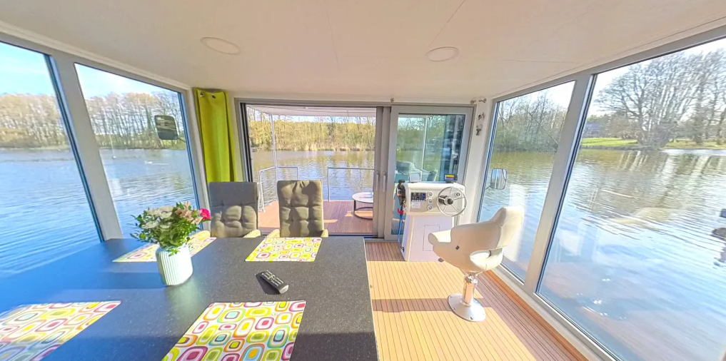 WOMA D13 | Seelounge