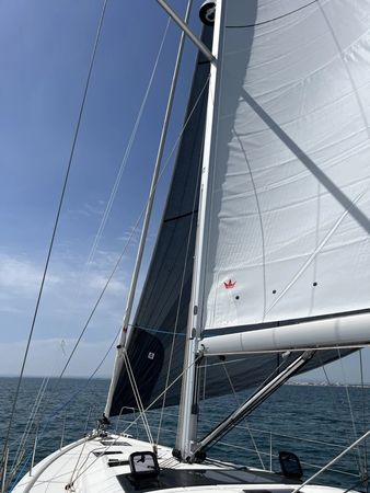 Dufour 470 | Camara 1