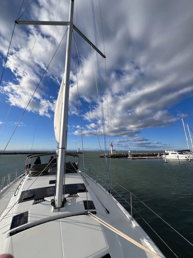 Dufour 470 | Camara 1