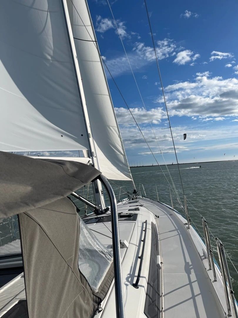 Dufour 470 | Camara 1