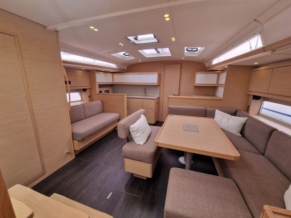 Dufour 470 | Camara 1