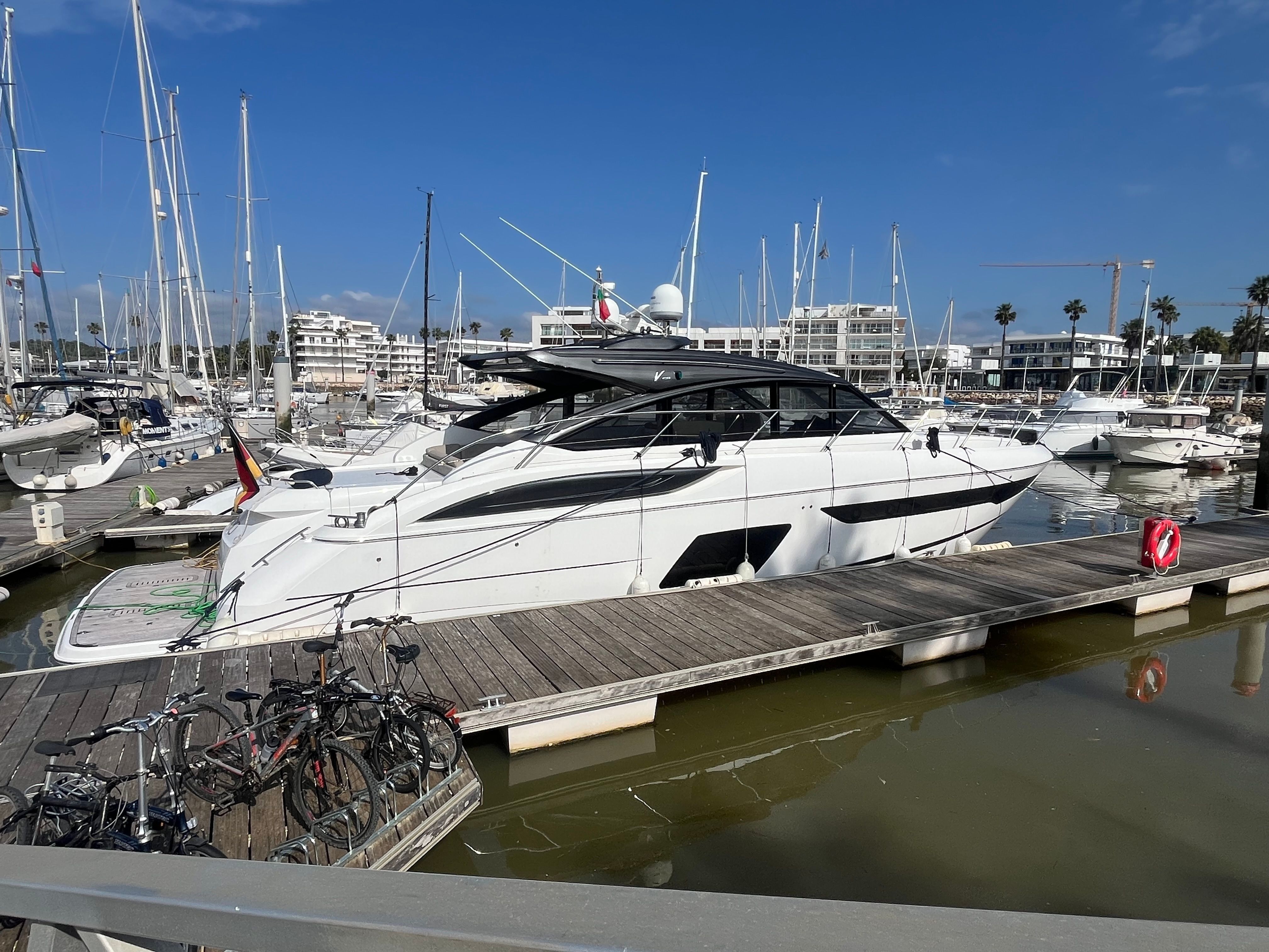 Princess V58 | Trio