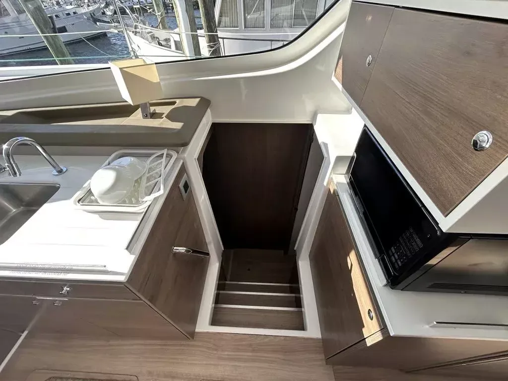 Bali Catspace | Water's Edge