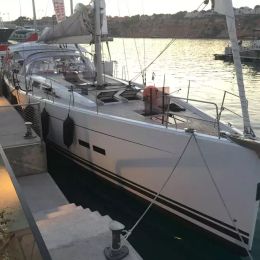Hanse 575 | Social Distance