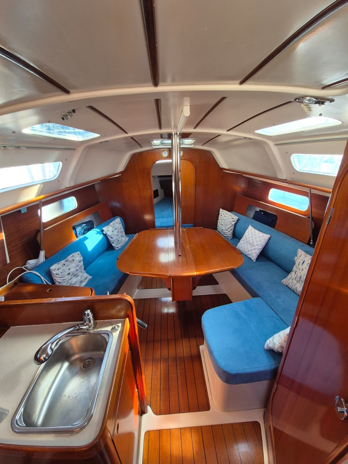 Beneteau Oceanis 321 | Keren