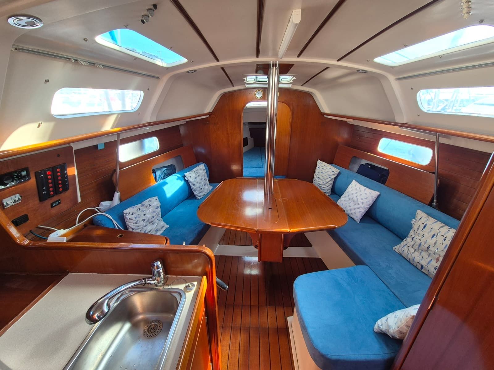 Beneteau Oceanis 321 | Keren
