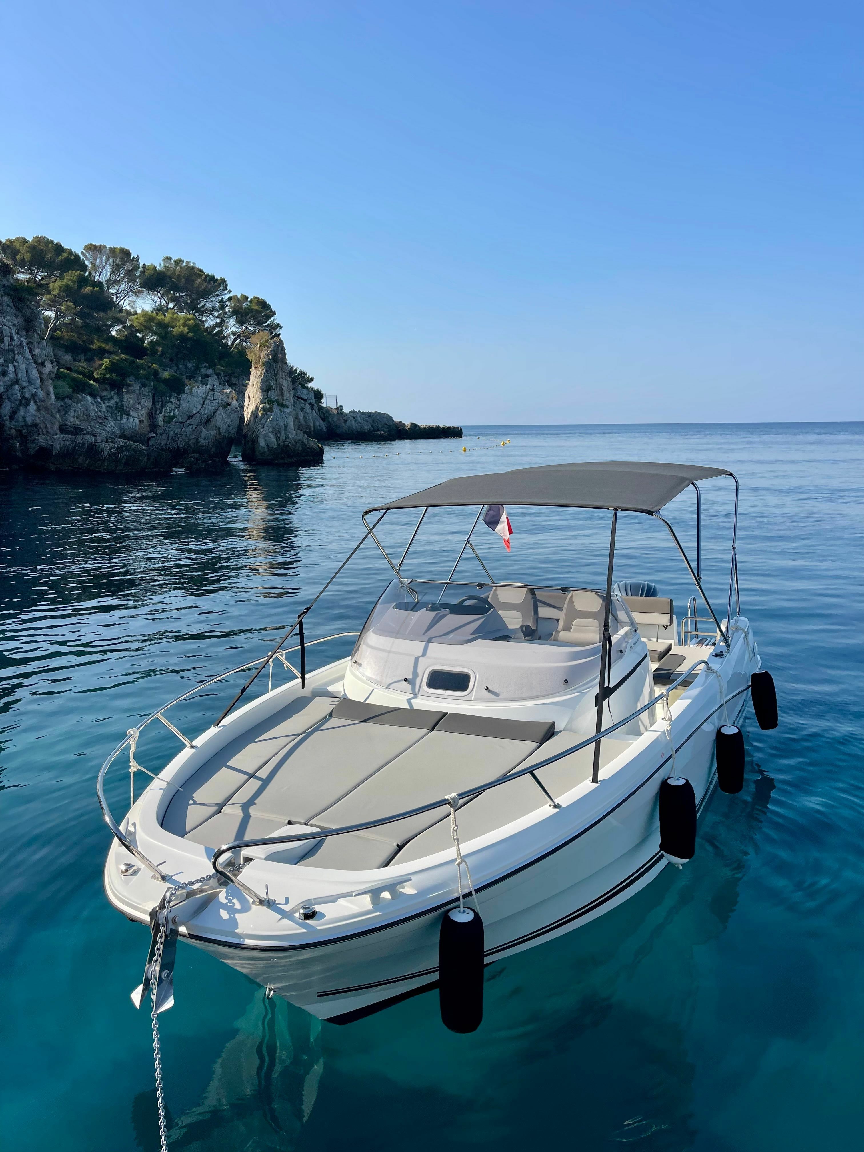 Jeanneau Cap Camarat 6.5 WA | Calliope 2