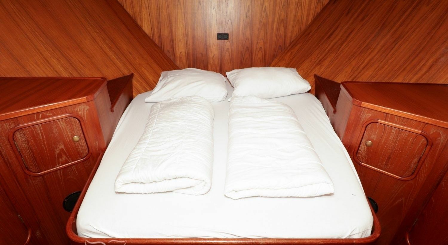 Pacific Allure 150 | Erianne