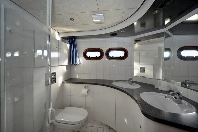 Pacific Allure 150 | Erianne
