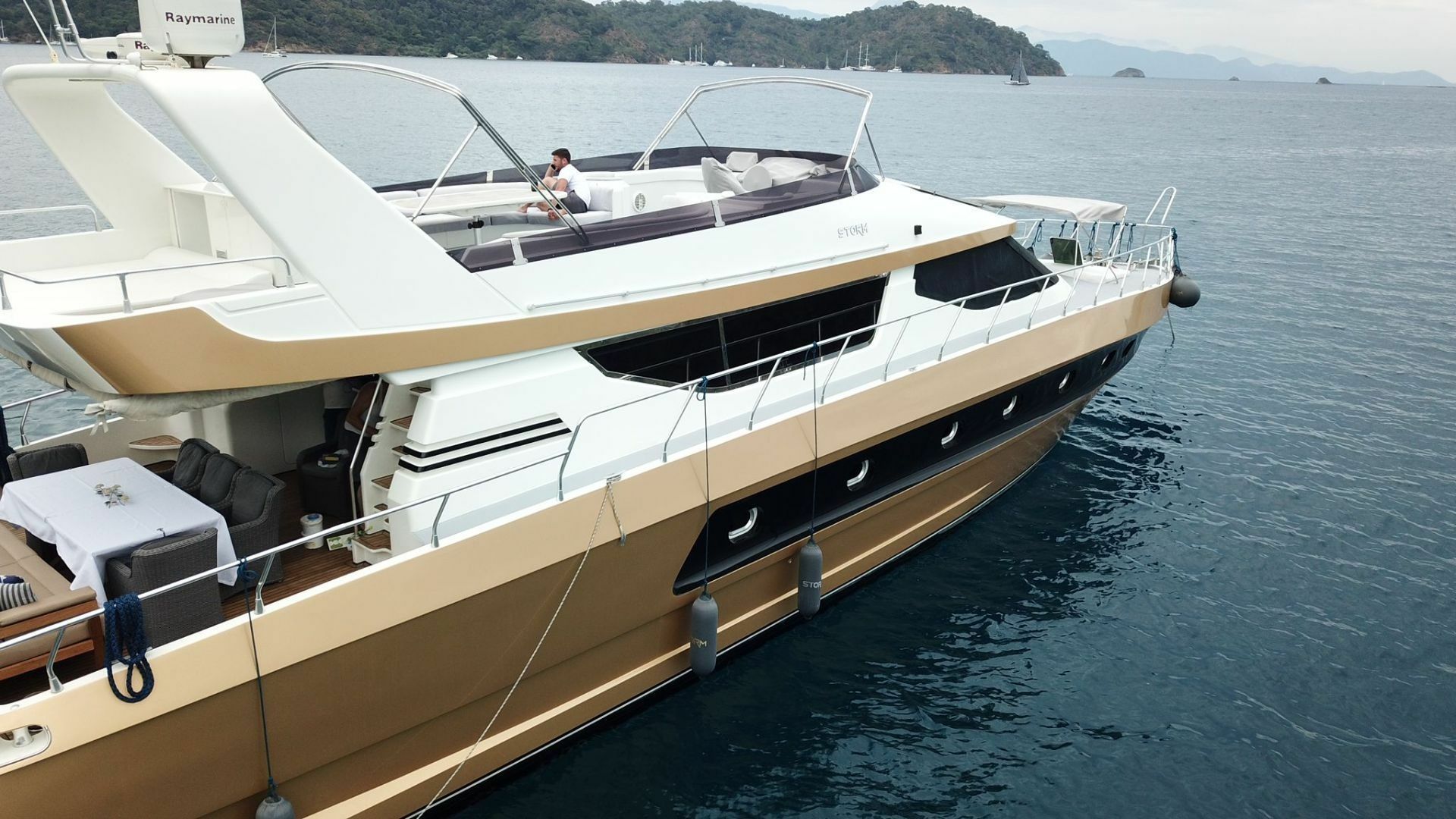 Custom Built 90 | Storm