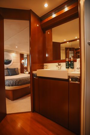 Princess V65 | Arat