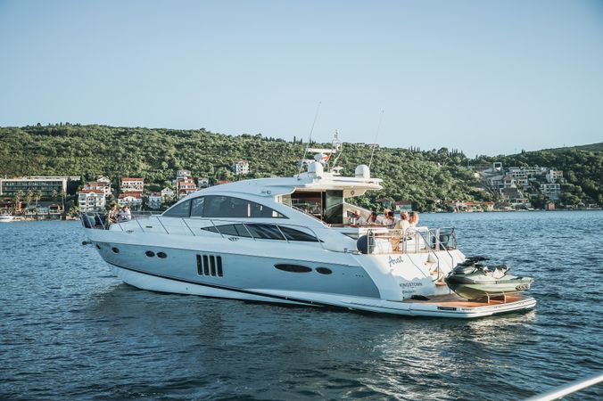 Princess V65 | Arat