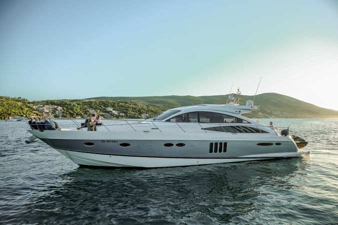 Princess V65 | Arat