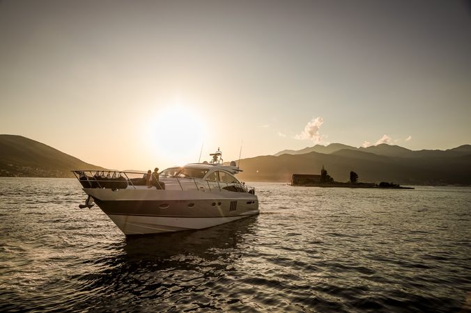 Princess V65 | Arat