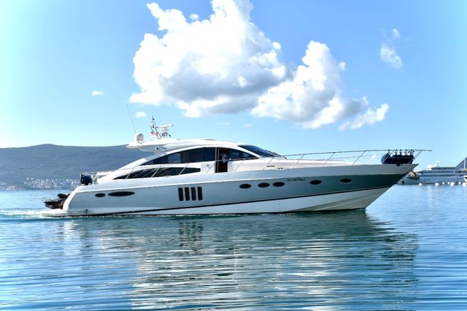 Princess V65 | Arat
